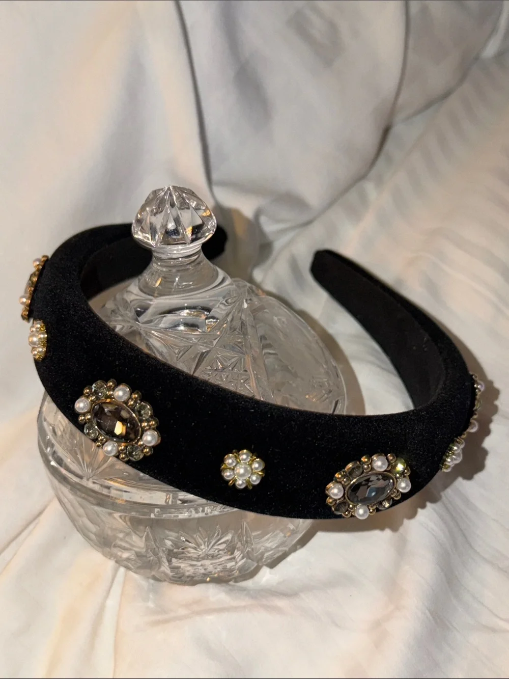 Black velvet Embellished four beautiful cameo style Crystal and pearls headband